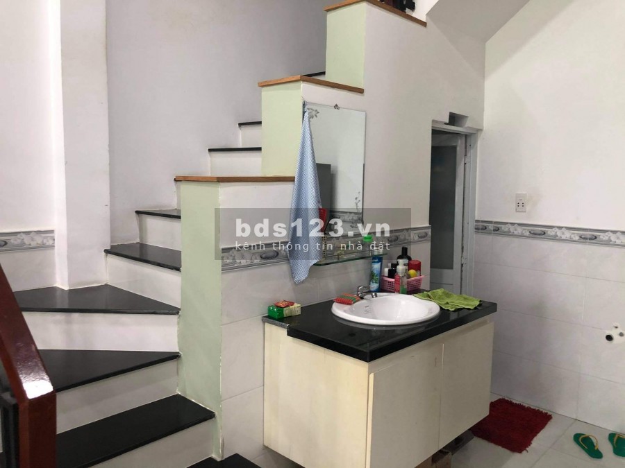 Gấp định cư bán nhà Trần Văn Quang Quận Tân Bình 38m2 giá chỉ 3 tỷ 6