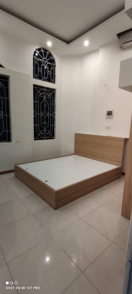 Bán nhà phố Đội Cấn, ôtô, mới, ở ngay 35mx4T, MT 3,3m, sổ đỏ cc, nội thất long lanh, 3.5 tỷ.