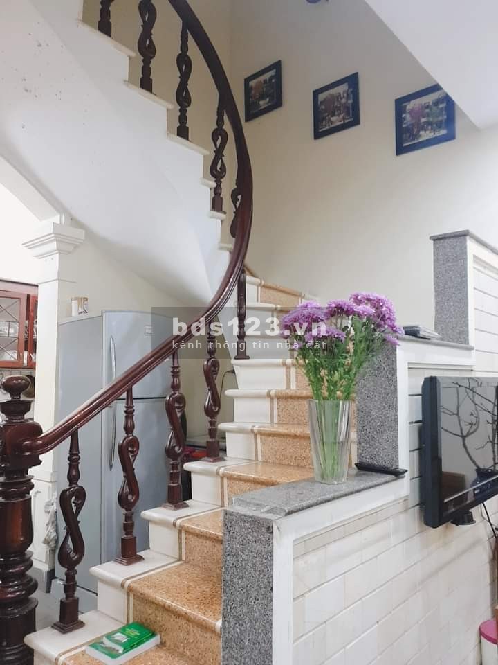 BÁN NHÀ KIM GIANG HOÀNG MAI 38 M X5 TẦNG MẶT TIỀN 4 M GIÁ 2.6 TỶ