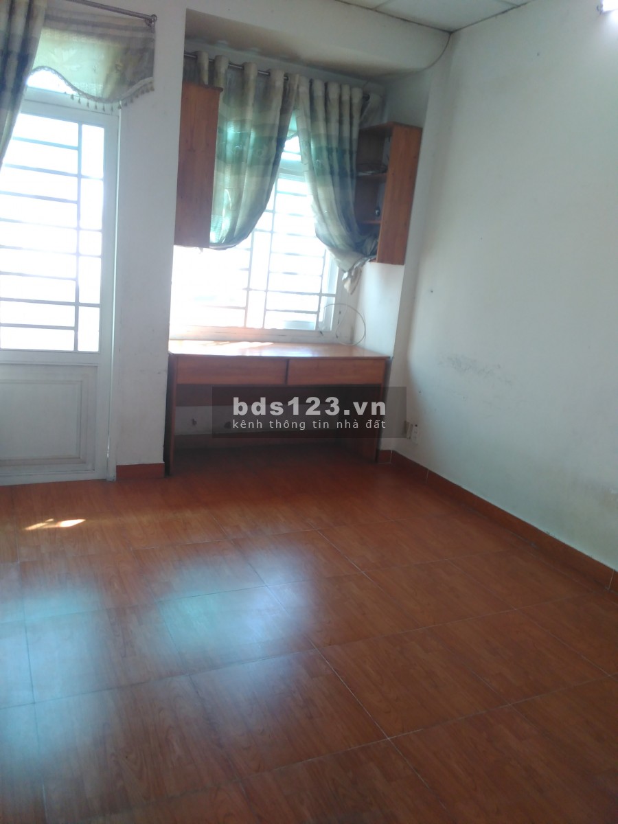 Nhà hẻm 1 lầu 1 trệt gần CV phần mềm quang trung