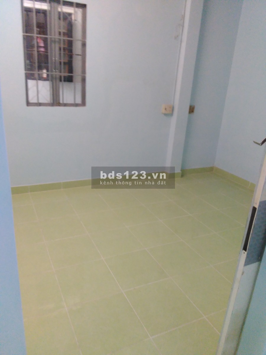 Nhà nguyên căn dt 4×15, nhà mới xây vào ở ngay