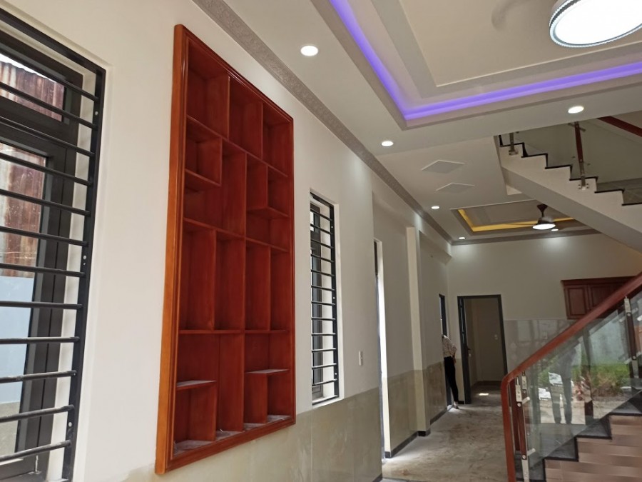 Nhà 1 trệt 1 lầu Bửu Hòa, sổ riêng thổ cư, đường 2 xe hơi tránh nhau, gần cty Pouchen
