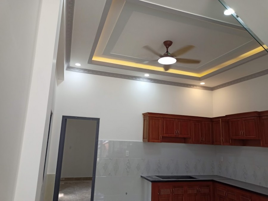 Nhà 1 trệt 1 lầu Bửu Hòa, sổ riêng thổ cư, đường 2 xe hơi tránh nhau, gần cty Pouchen