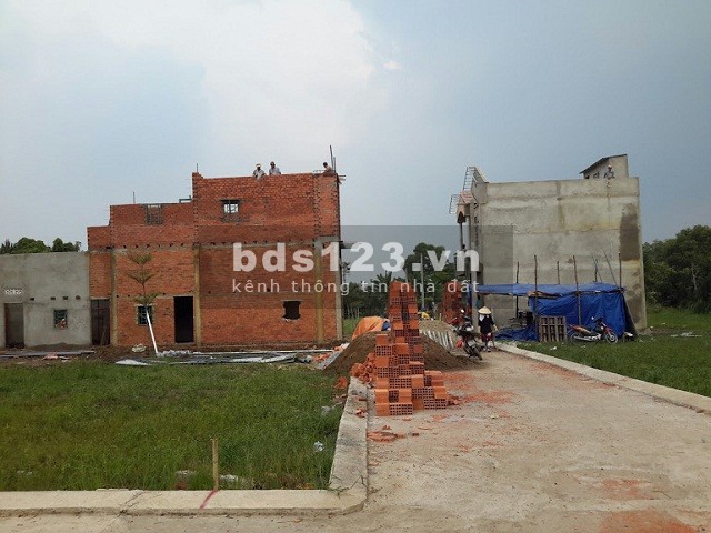 Bán lô đất chính chủ ngay vòng xoay Cổng 11, Biên Hòa, Đồng Nai