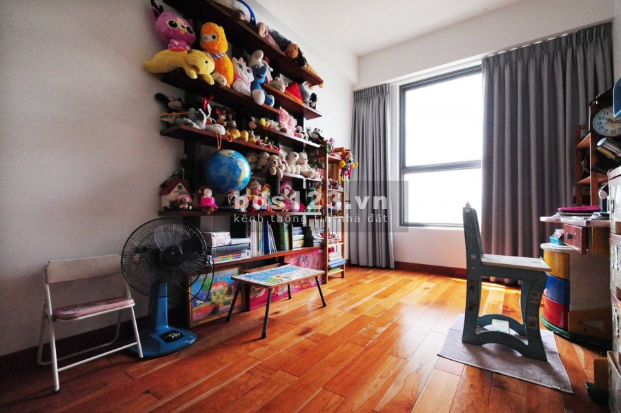 Tôi cho thuê căn hộ Novaland Nguyễn Văn Trỗi 96m2, 3pn, căn góc, giá 18tr/tháng