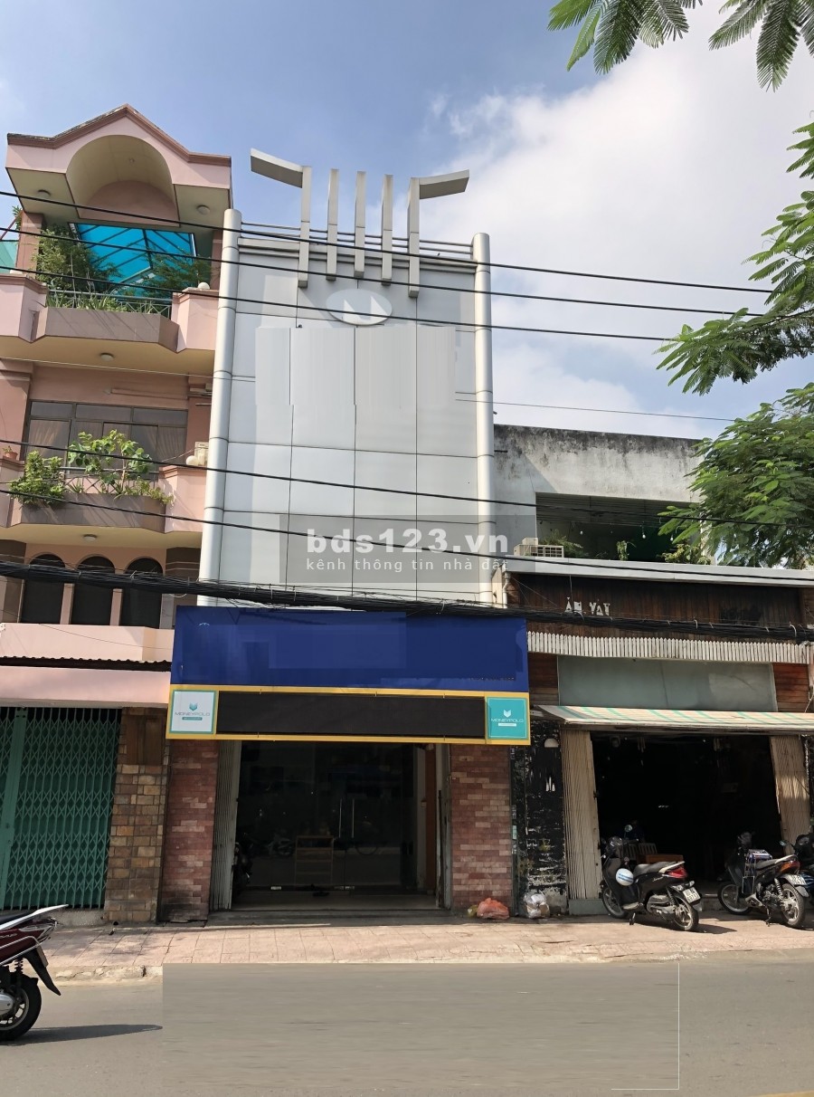 Nhà Mặt Tiền Đường Hoa Cúc đường chuyên kinh doanh