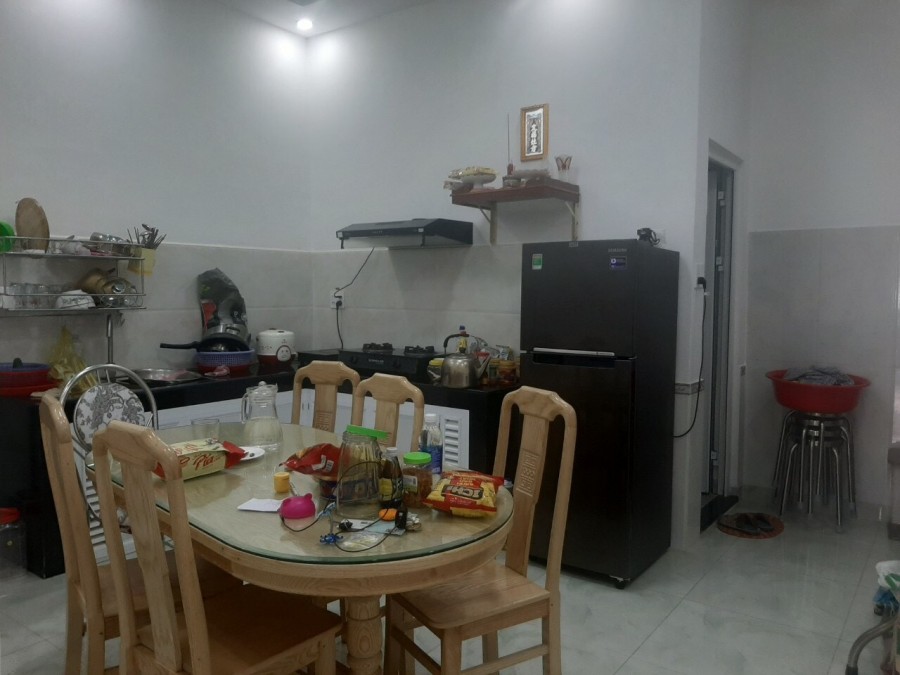 Kẹt tiền nên cần bán căn nhà ngay phố Đà Lạt, ô tô đậu trong sân, đã hoàn công