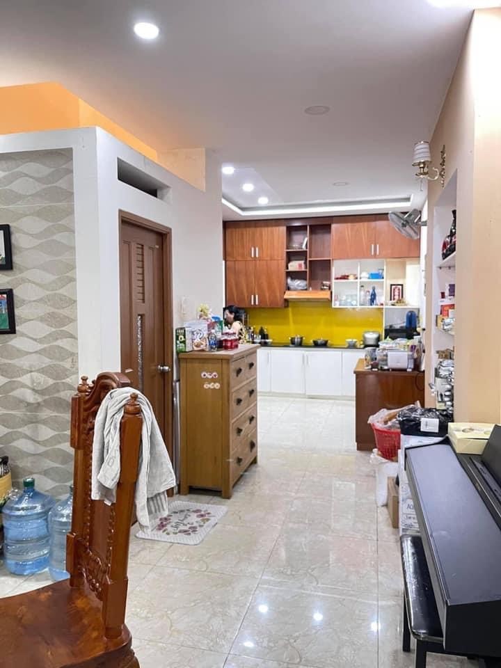 Bán Nhà Q10. 80m2 3 lầu 4x20m HXH giá 13 tỷ