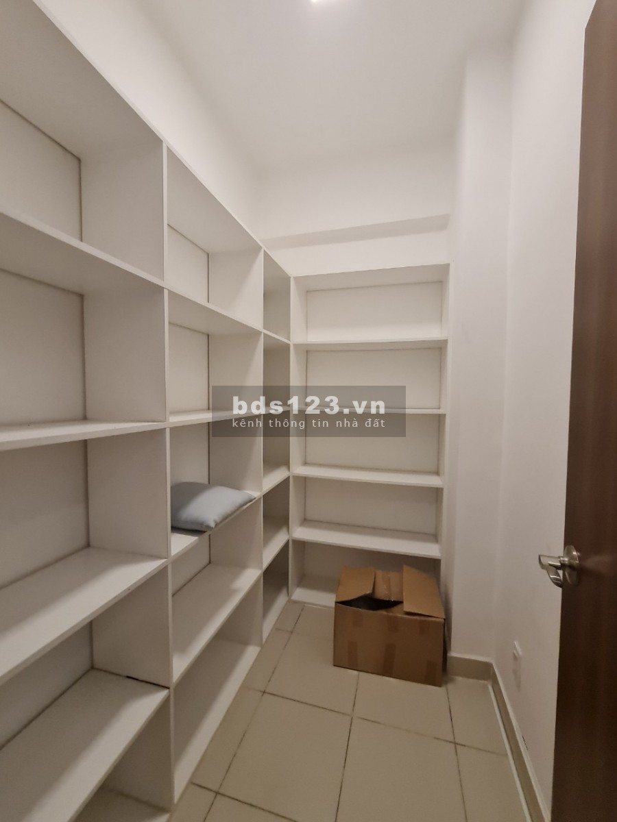 Bán 3pn view công viên trung tâm , có ban công diện lớn 98m2 khu Ruby dự án Celadon City 0909428180