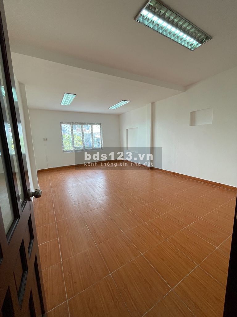 Khu biệt thự Nguyễn Huy Tưởng, 9x14 gồm 5 phòng làm việc 2 wc, khu yên tĩnh.