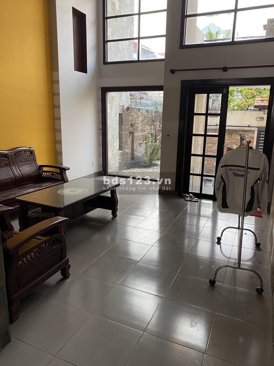 Biệt Thự HXH thông Bùi Đình Tuý 8x20m 3Lầu 1PK và 6PN đẹp Ở+LàmVP