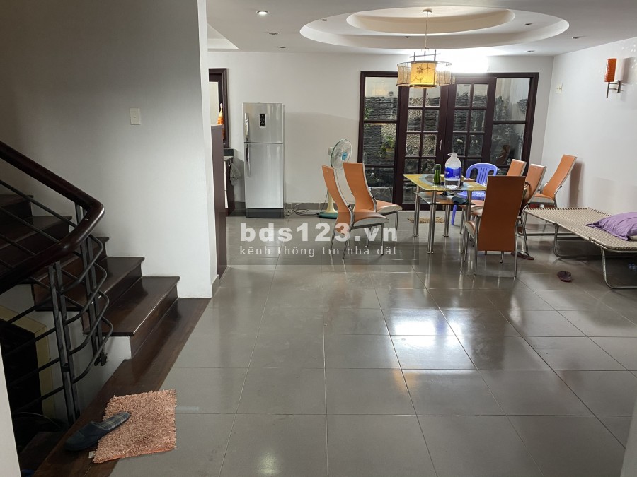 Biệt Thự HXH thông Bùi Đình Tuý 8x20m 3Lầu 1PK và 6PN đẹp Ở+LàmVP