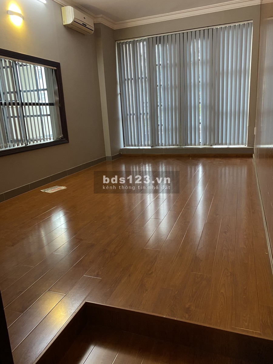 Biệt Thự HXH thông Bùi Đình Tuý 8x20m 3Lầu 1PK và 6PN đẹp Ở+LàmVP