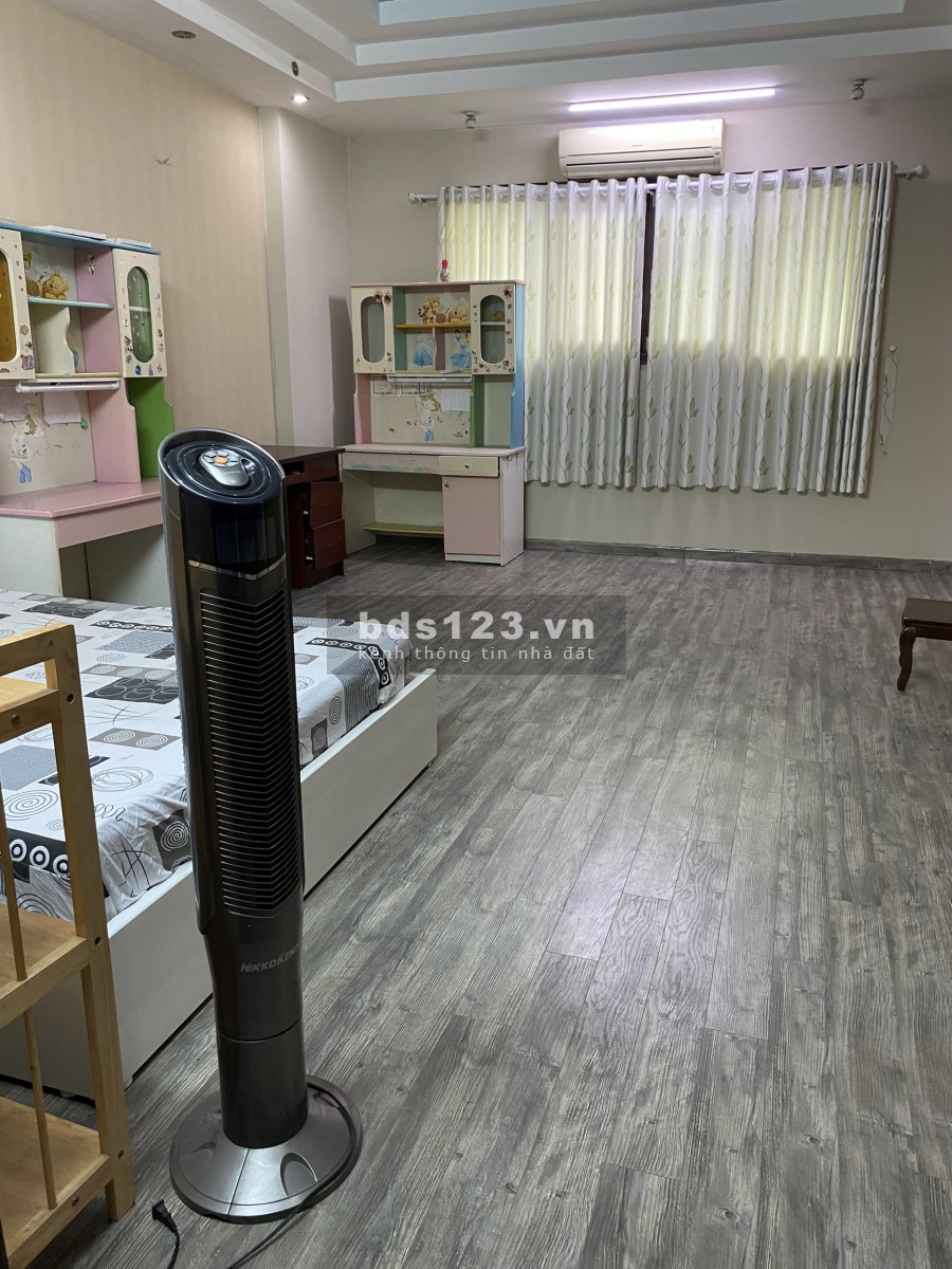 Biệt Thự HXH thông Bùi Đình Tuý 8x20m 3Lầu 1PK và 6PN đẹp Ở+LàmVP