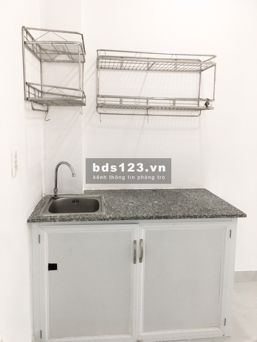 Cho thuê phòng 32m2 có cửa sổ thoáng mát - gần ĐH Văn Lang cs3 Q.B Thạnh