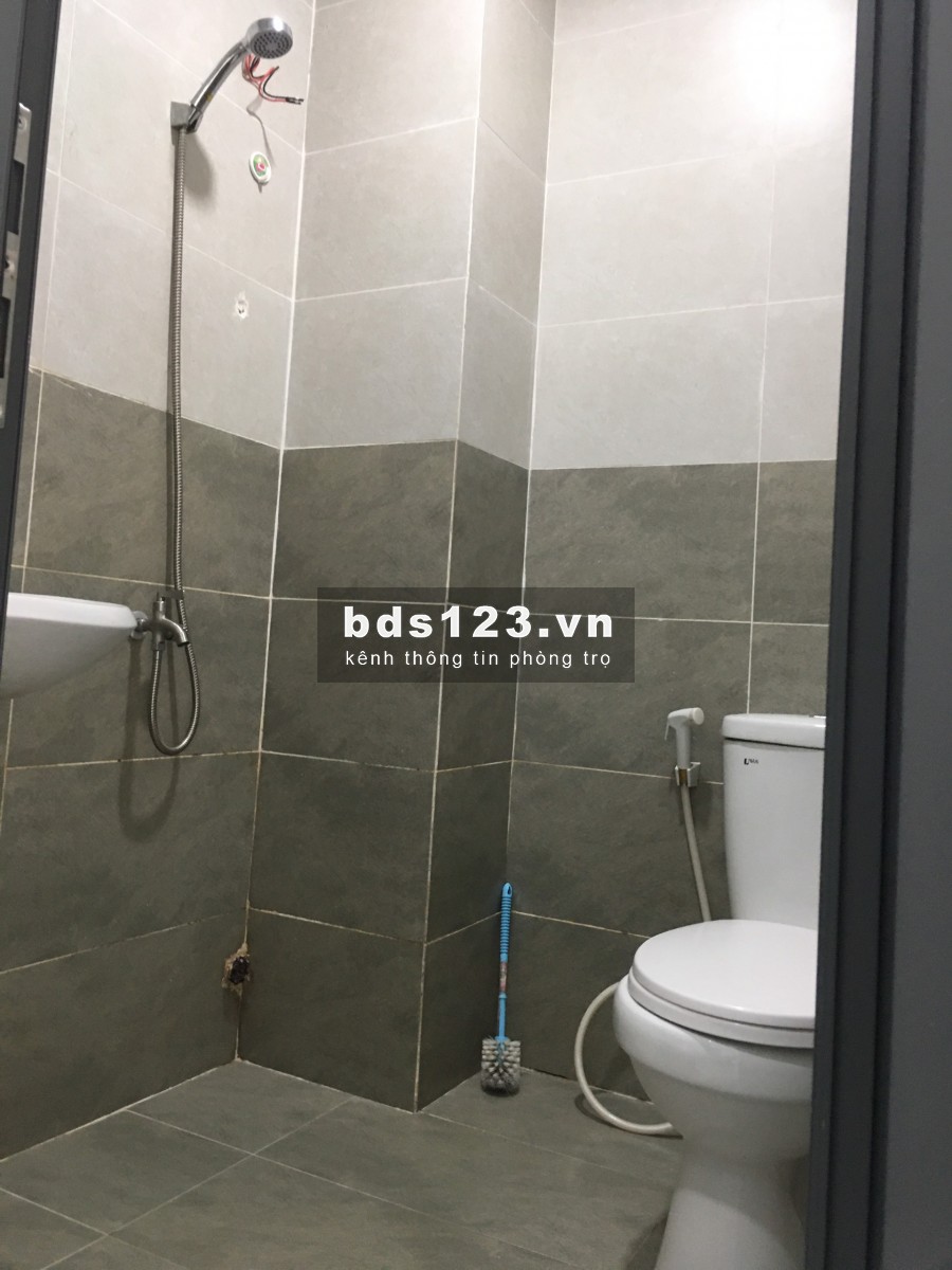 Cho thuê phòng 32m2 có cửa sổ thoáng mát - gần ĐH Văn Lang cs3 Q.B Thạnh