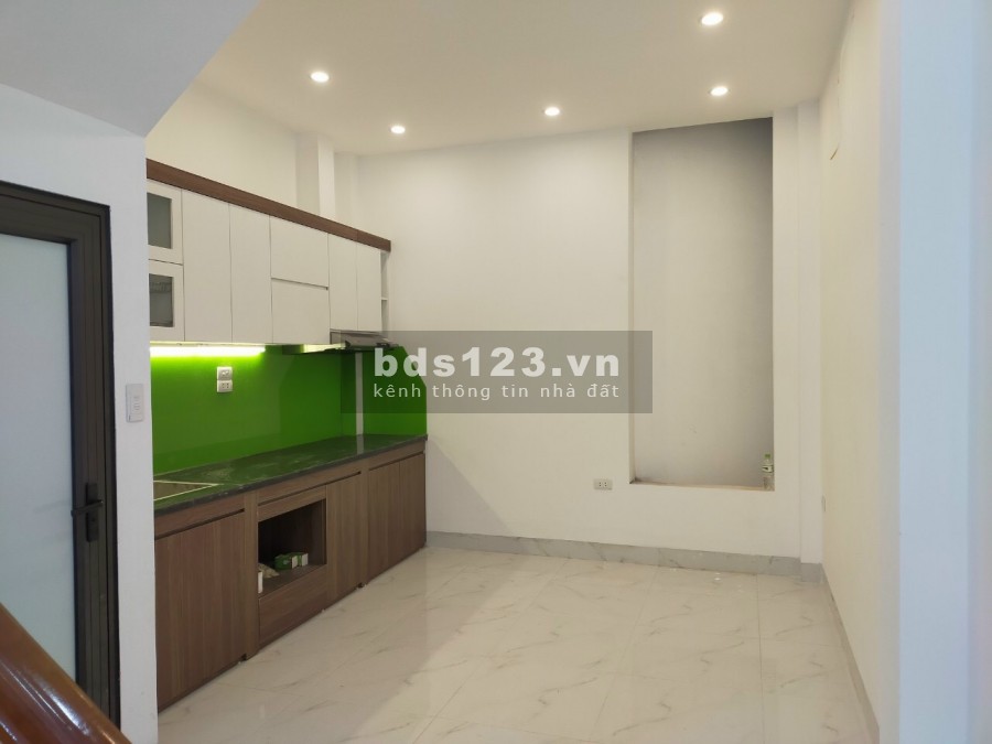 BÁN NHÀ THẠCH BÀN LÔ GÓC KINH KOONG ,GARA Ô TÔ