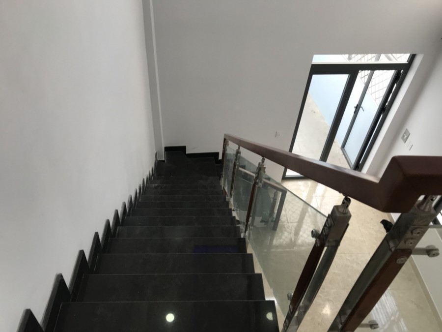 Bán nhà hẻm chợ Hồ Học Lãm Quận Bình Tân cách đại lộ Võ Văn Kiệt 300m