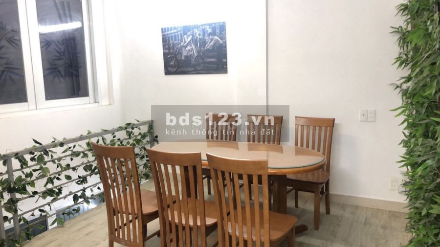 Cho thuê nhà nguyên căn hxh đường Nguyễn Thiện Thuật Quận 3. Nhà mới thiết kế đẹp 1 trệt 1 lầu