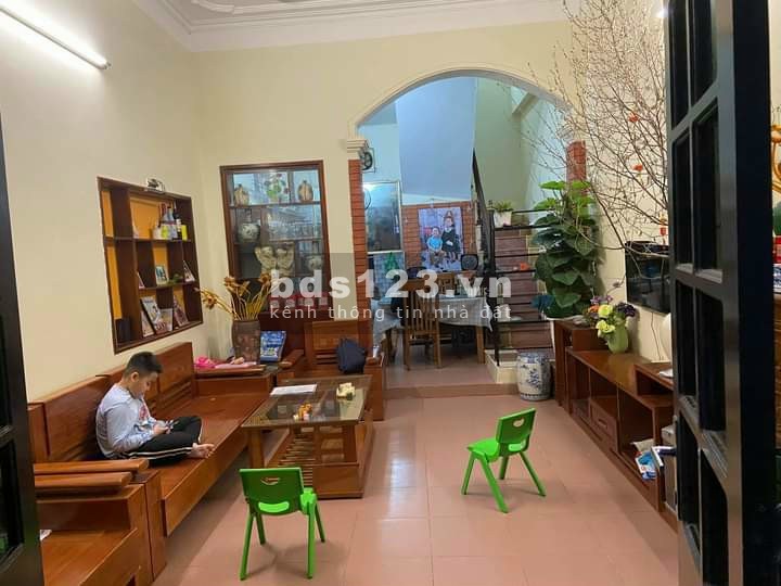 BÁN NHÀ LONG BIÊN: 58 m2, 4 TẦNG, Ở LUÔN, GARA OTO, MẶT NGÕ THÔNG, Ô TÔ TRÁNH, 3 TỶ HƠN.