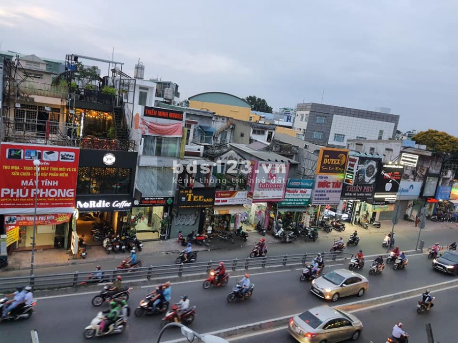 Bán Nhà Mặt Tiền Đường Nguyễn Oanh Trung Tâm Quận Gò Vấp. DT: 65m2. LH: 0932155399.