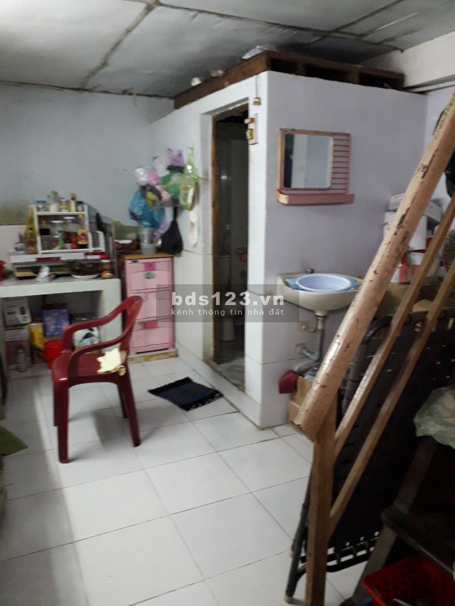 Bán gấp nhà MTNB 6m đường Phạm Văn Chí, Quận 6. Giá 3.5 tỷ