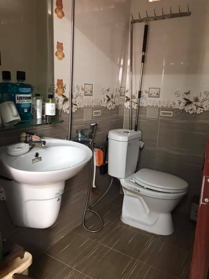 NHÀ HẺM XE HƠI, ĐƯỜNG NGUYỄN BÌNH, PHÚ XUÂN, NHÀ BÈ DIỆN TÍCH RỘNG THOÁNG 5x17M TẶNG HẾT NỘI THẤT XỊN, GIÁ 3,3 TỶ