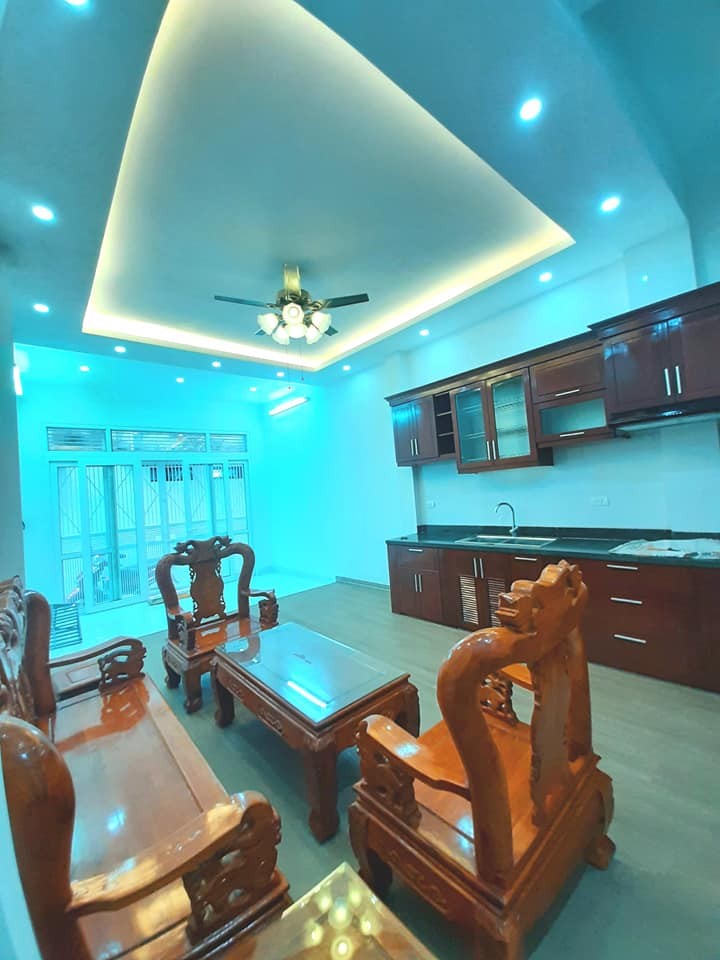 BÁN NHÀ NGÃ TƯ SỞ 40 M2 X 4 TẦNG – GIÁ CHỈ 3.68 TỶ