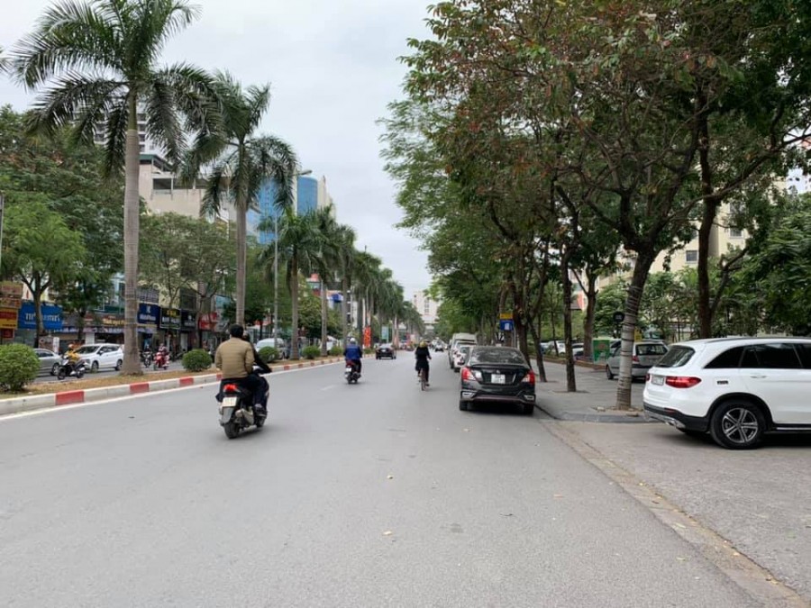 BÁN NHÀ NGÕ 81, PHỐ NGUYỄN KHUYẾN, HÀ ĐÔNG.DT 60 MÉT-4 TẦNG-Ô TÔ ĐỖ CỬA