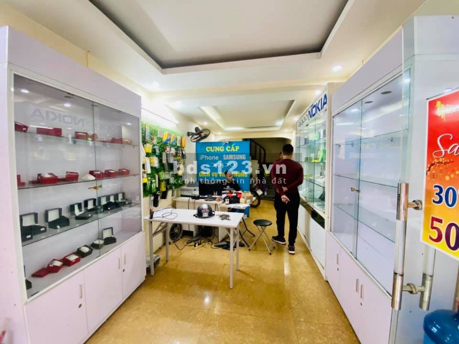Bán nhà vi trí rất đắc địa mặt phố thanh xuân rất sầm uất 5 tầng giá siêu rẻ