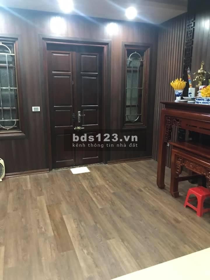 Bán nhà Trần Quốc Hoàn, ô tô kinh doanh gần phố ở ngay hai thoáng vĩnh viễn