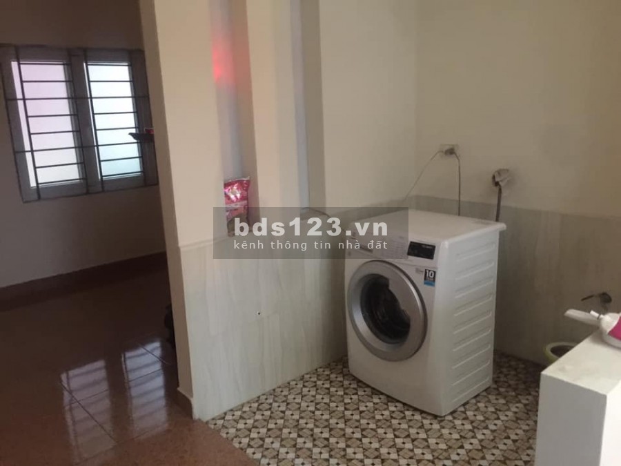 Bán nhà Phố Nguyễn Khang, nhà đẹp, tặng full Nội Thất xịn, giá chưa đến 4 tỷ.