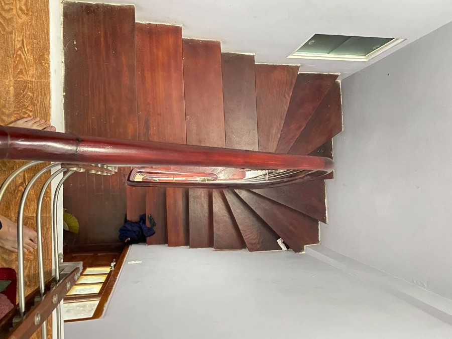 BÁN NHÀ PHỐ TRẦN QUÝ CÁP.ĐỐNG ĐA 30M 4 TẦNG MẶT TIỀN 3M Ô TÔ ĐỖ GIÁ 2.3 TỶ