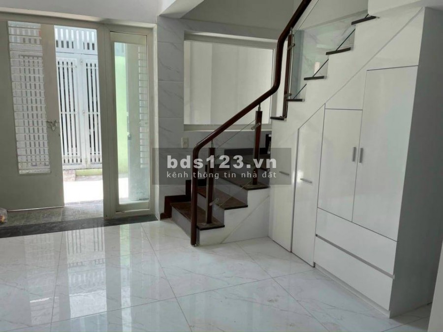 Nhà rẻ Trung tâm Phú Nhuận, dt 20m2, giá GIẢM chỉ 3.8 tỉ