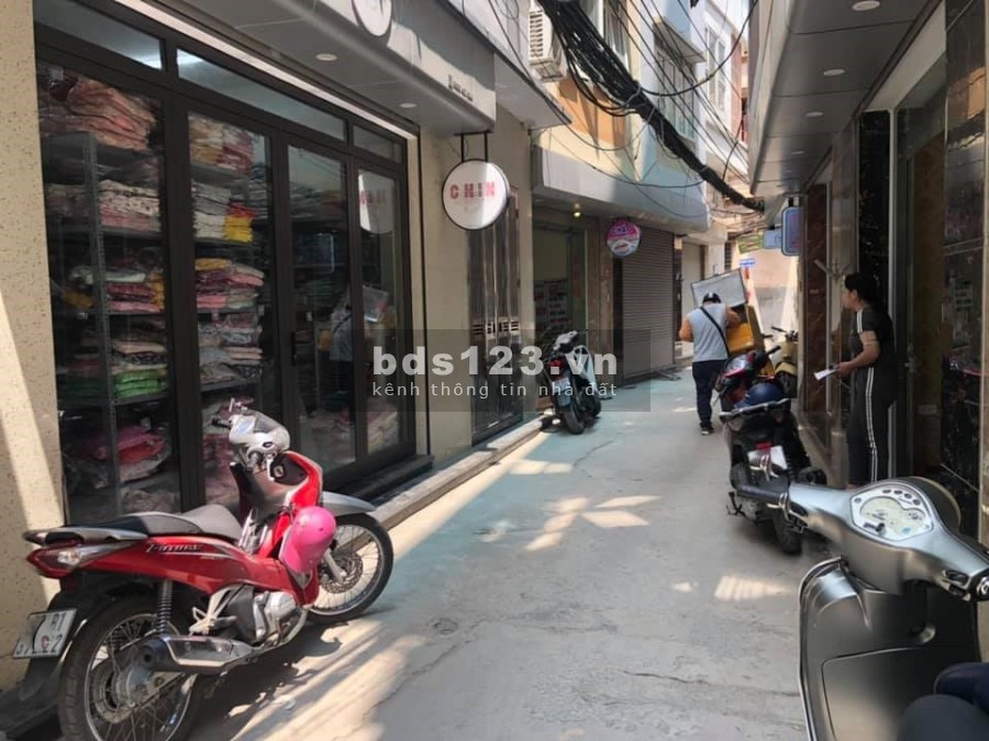 Nhà đẹp Đường Khương Đình, Q Thanh Xuân, DT 37m2x5 tầng.