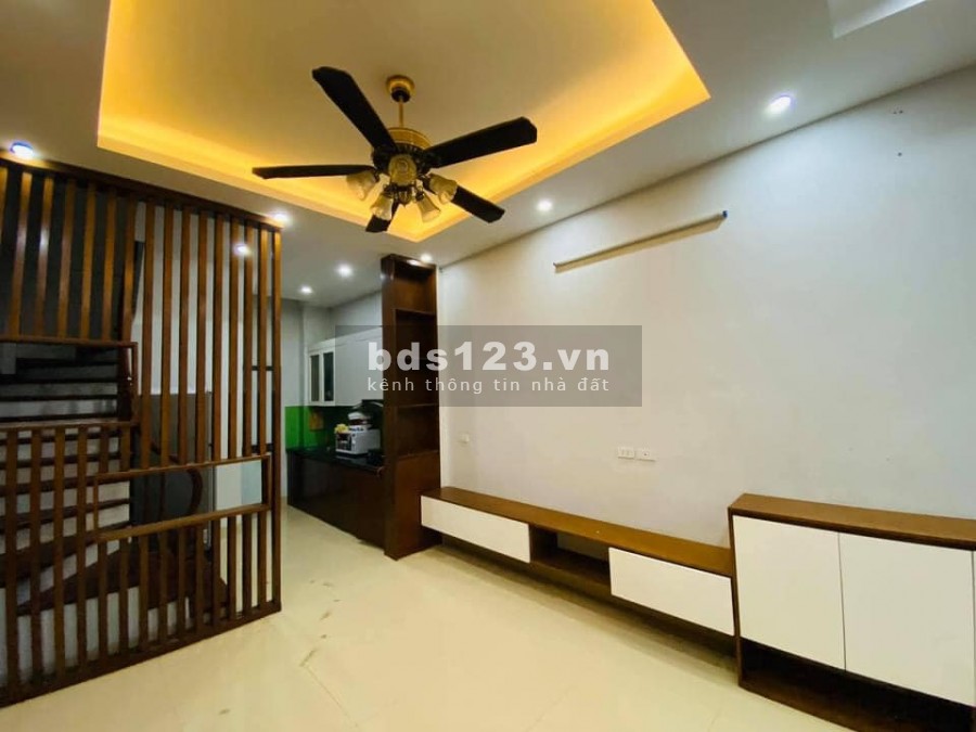 Nhà đẹp Đường Khương Đình, Q Thanh Xuân, DT 37m2x5 tầng.