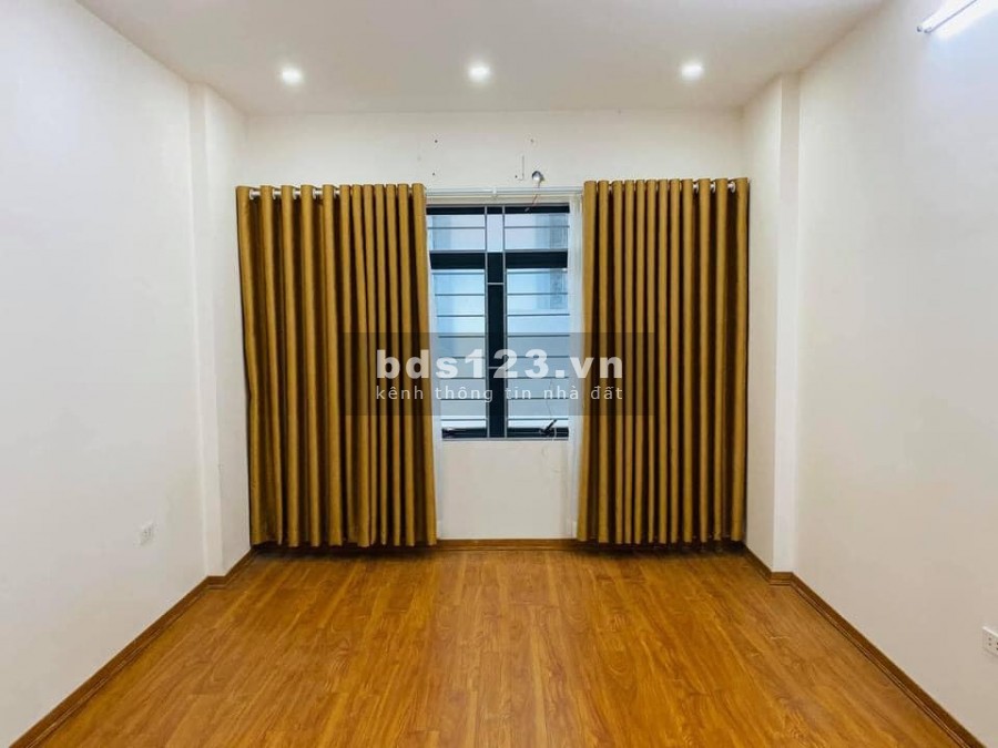 Nhà đẹp Đường Khương Đình, Q Thanh Xuân, DT 37m2x5 tầng.