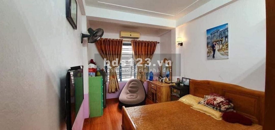  Nhà 4 tầng cực đẹp, ngay trung tâm hà đông.