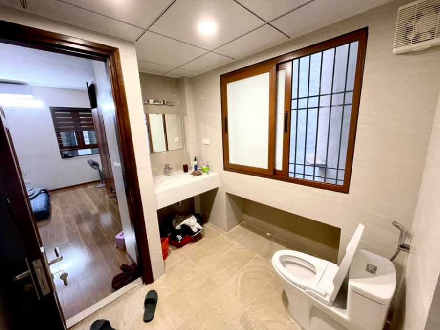 Bán nhà phố Hoàng văn Thái, kinh doanh, ô tô 7 chỗ qua nhà thông sang Vương thừa Vũ, mới đẹp