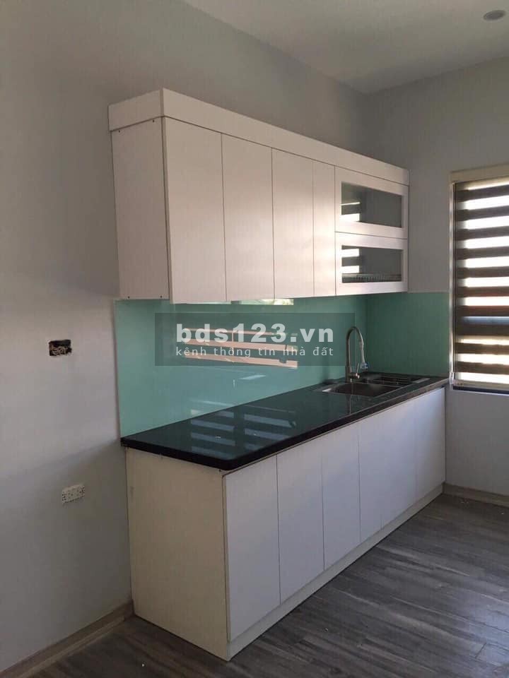 Giá Đẹp, N.V.Cừ Long Biên, 60m2 MTx6m 5T ô tô vào nhà