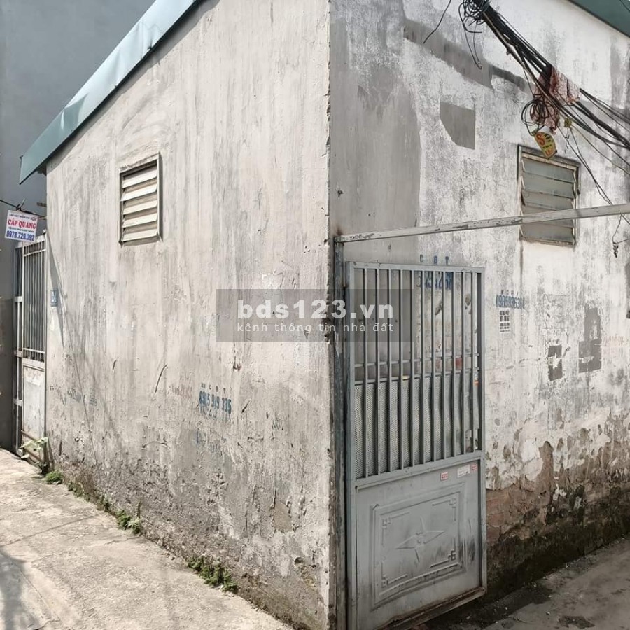 Đất Đẹp Cổ Nhuế 40m nhà cấp 4 5.5m mặt tiền giá chỉ 2.6 tỷ VNĐ