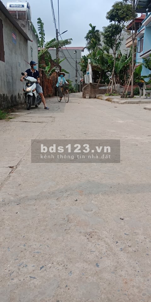 BÁN ĐẤT PHỐ TÂN THỤY. LONG BIÊN. NGÕ RỘNG 6 M, THÔNG TỨ TUNG