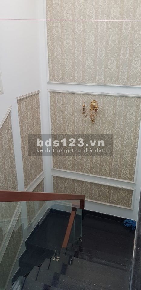 Bán nhà hẻm 606 Quốc lộ 13 Thủ Đức 4 PN 5 WC hướng Tây Bắc