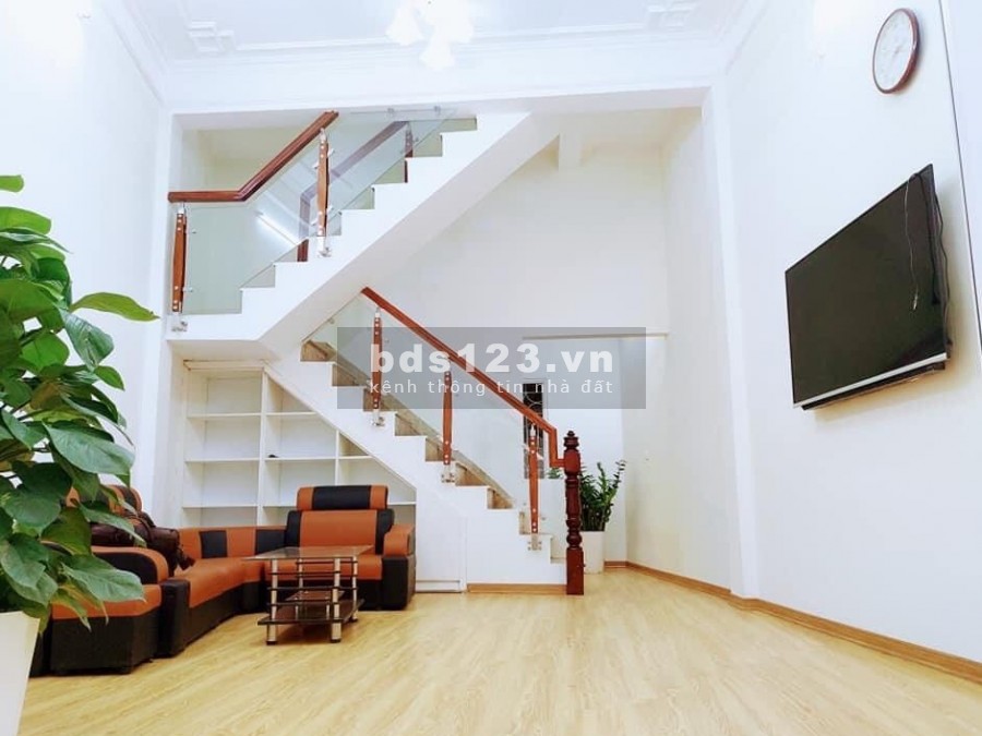 Quá Rẻ nhà Minh Khai, 52m2x4T, Ngõ Rộng, vài bước ra ô tô,…