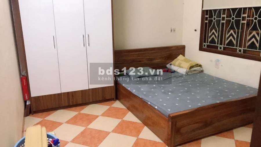 Nhà 5T Chùa Láng 30m2 giá chỉ 3,1 tỷ