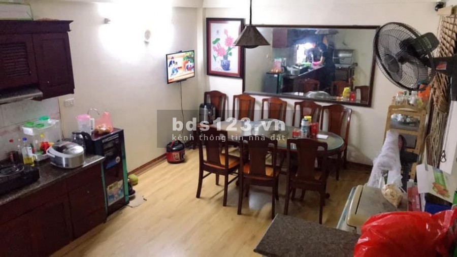 Nhà 5T Chùa Láng 30m2 giá chỉ 3,1 tỷ