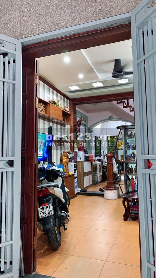 BÁN NHÀ CẦU GIẤY 48 M2, 5 TẦNG, HƠN 5 TỶ SIÊU NÉT