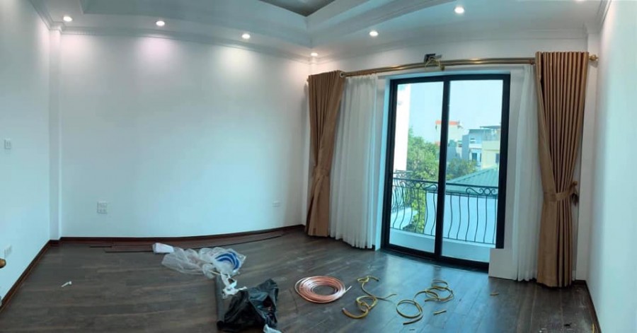 Chủ nhà cần bán gấp nhà phố Thạch Bàn, Long Biên 30mx5 tầng, 3.15 tỷ