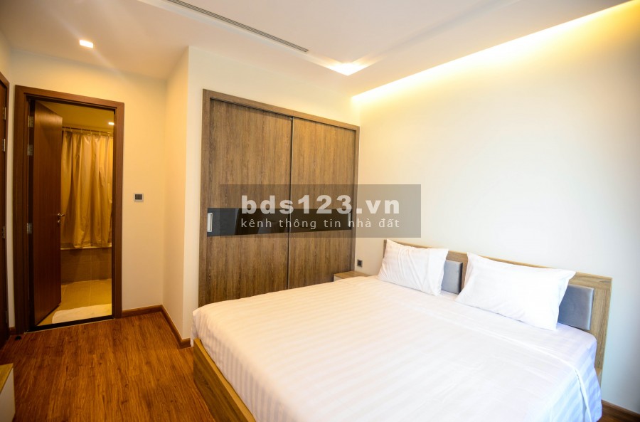 Cho thuê căn hộ Godlen Palm – Lê Văn Lương, 3N, cơ bản, view đẹp, giá chỉ 10tr !