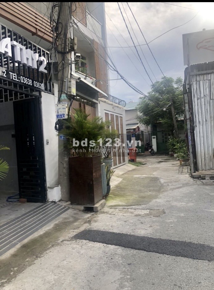 Chính chủ cần bán lô đất thổ cư rất đẹp ngay góc mặt tiền Đường số 28 - Lê Văn Thịnh Q2